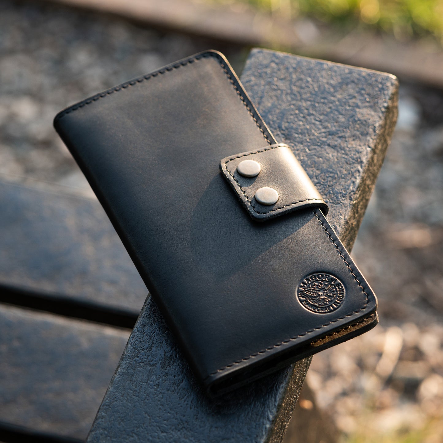 Handmade Leather Wallet with Zip Coin Pouch and Card Slots - Classic Elegance