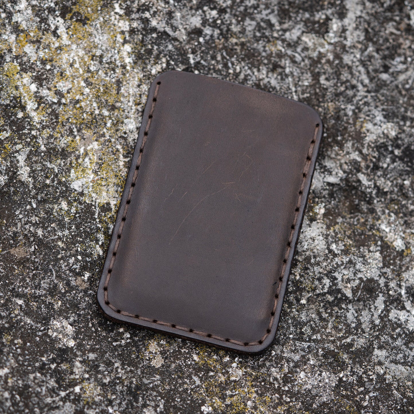 Leather Card Holder, Travel Card Holder, Ultra Slim Card Holder with Minimalist Design, Unisex Credit Card Wallet