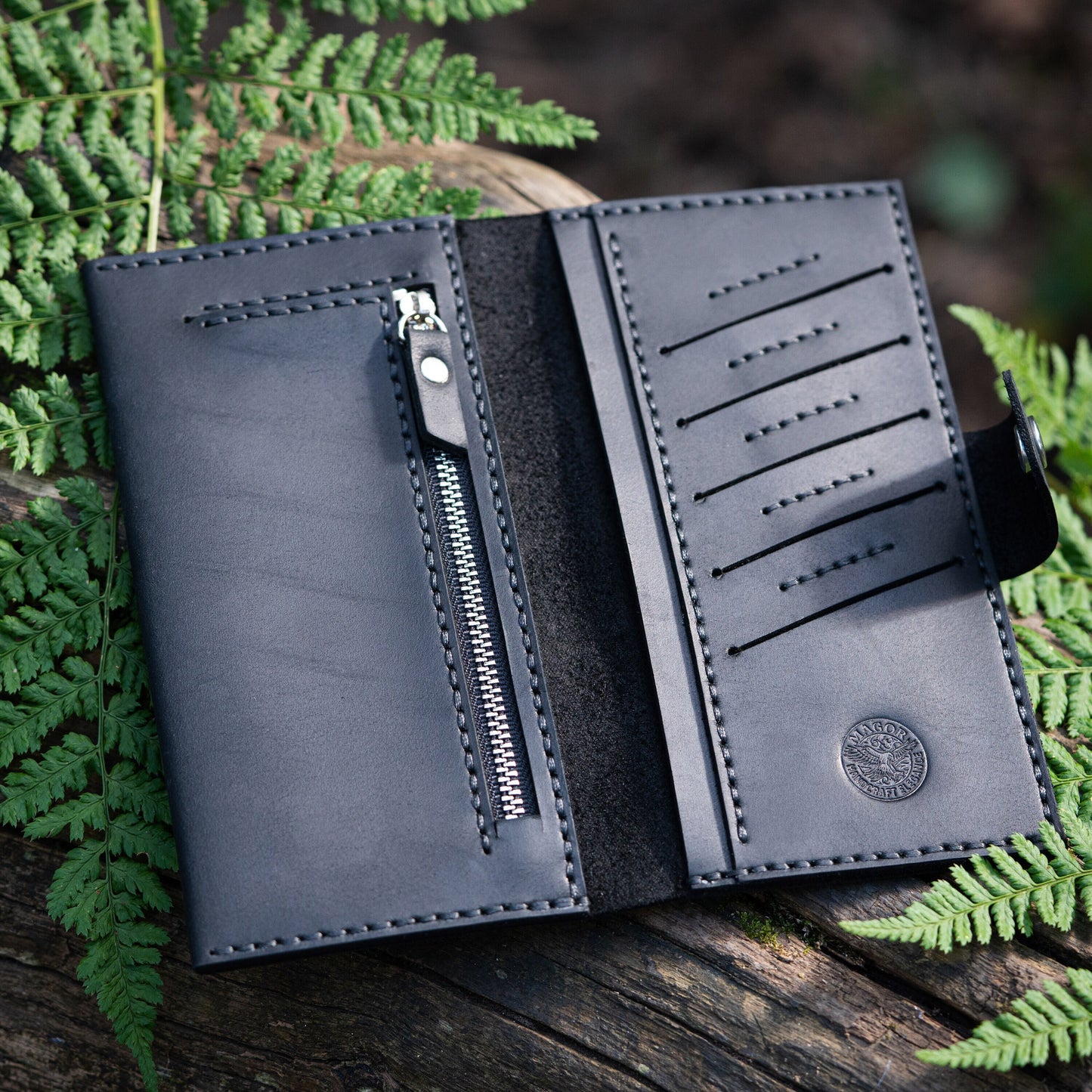 leather wallet | hand-stitched | Handmade & Eco Friendly | Zip coin pouch |