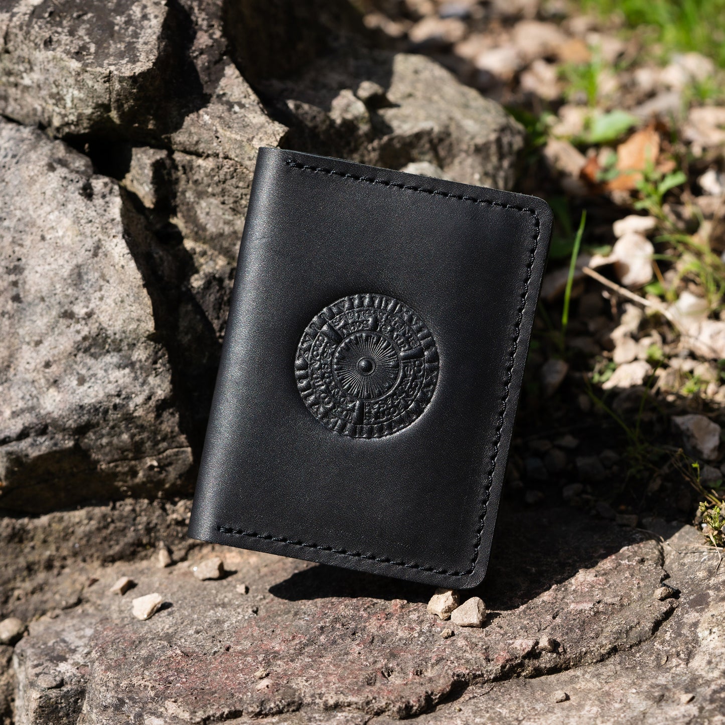 Leather Card Holder Wallet, Travel Card Holder, Ultra Slim Card Holder with Minimalist Design, Unisex Credit Card Wallet