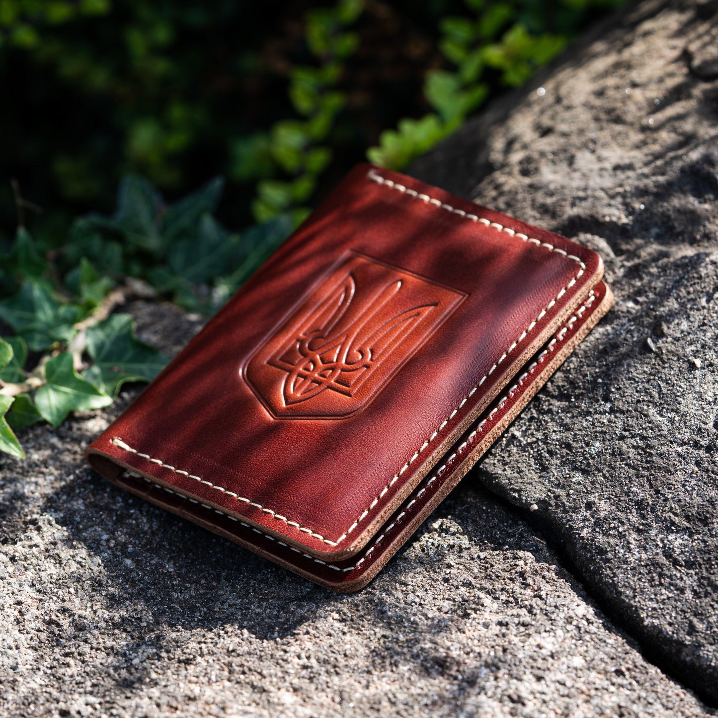Card Holder Ukrainian Trident | Groomsman, Anniversary, Best man, Christmas gift
